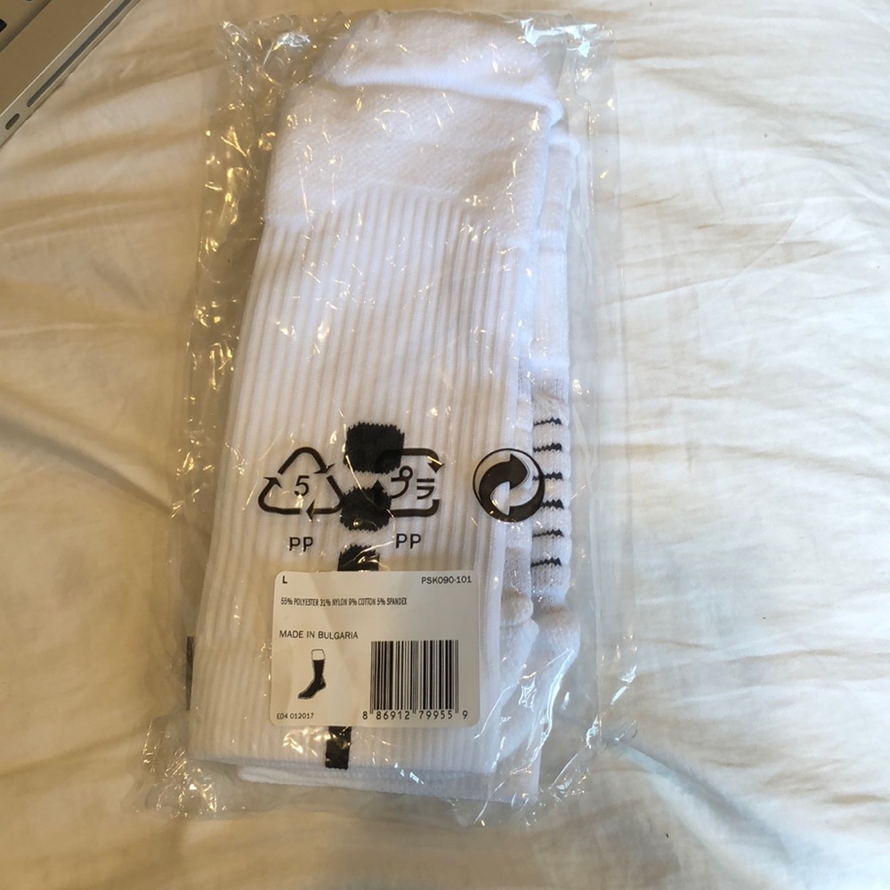 White and Black Nike Elite Socks - Picture 2 of 3